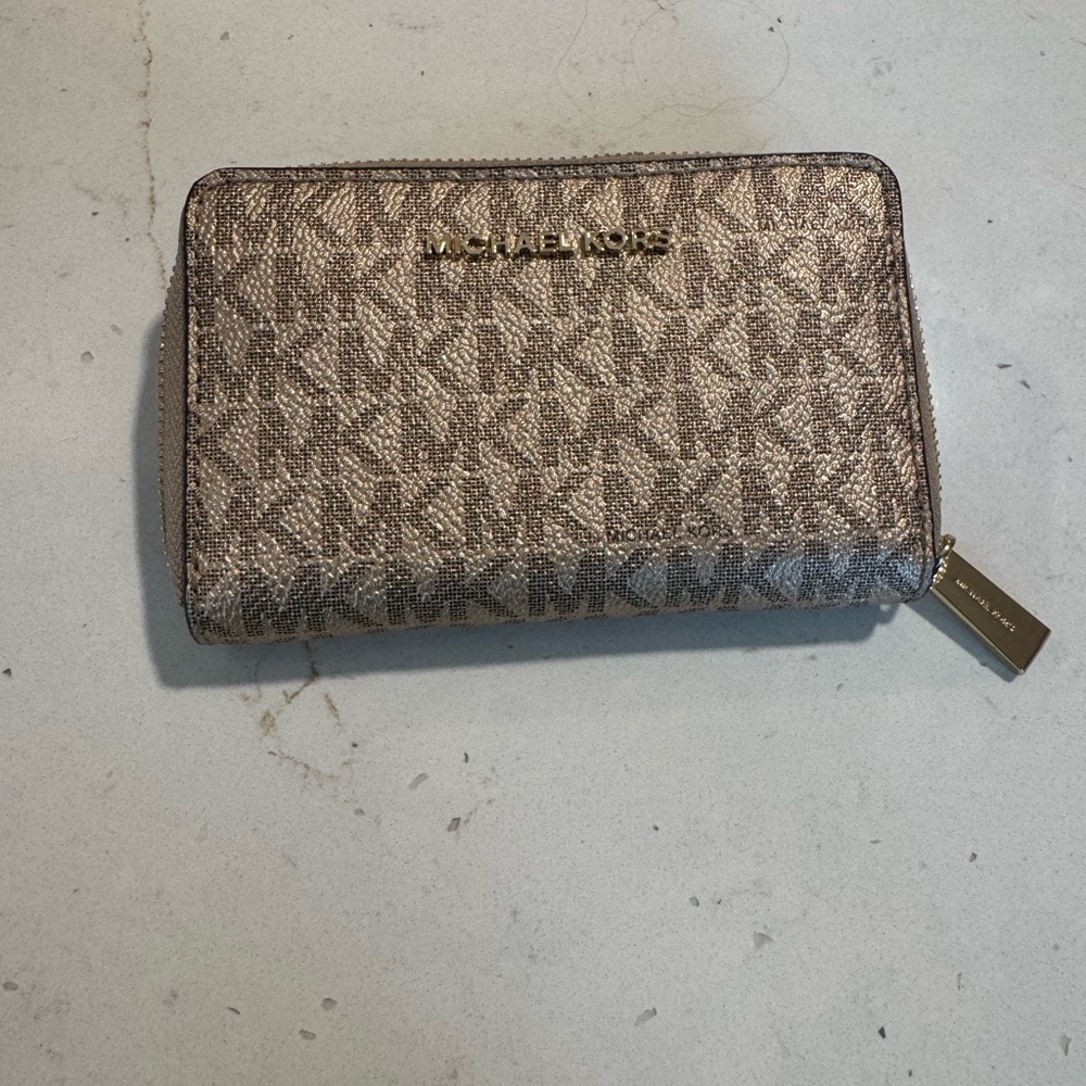 Michael Kors Silver Wallets Elegant Design